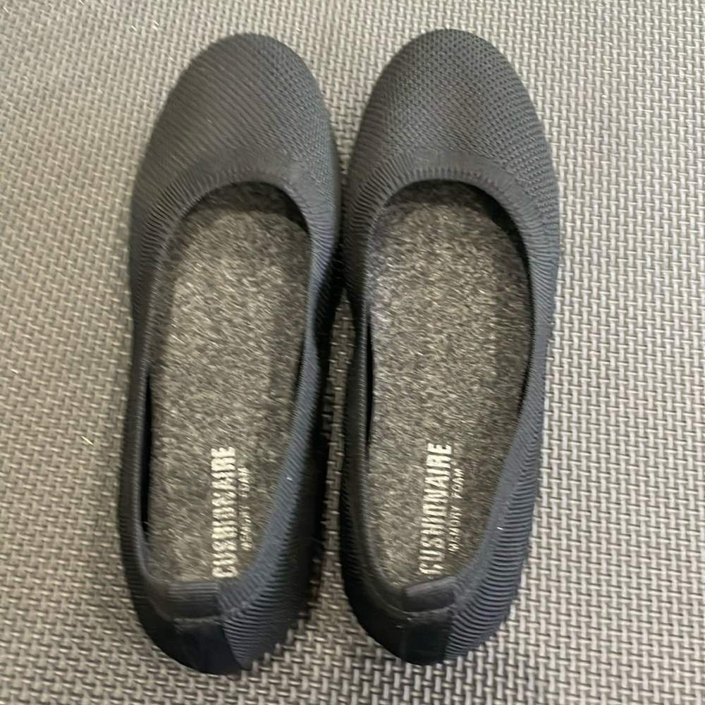 Cushionaire black flats